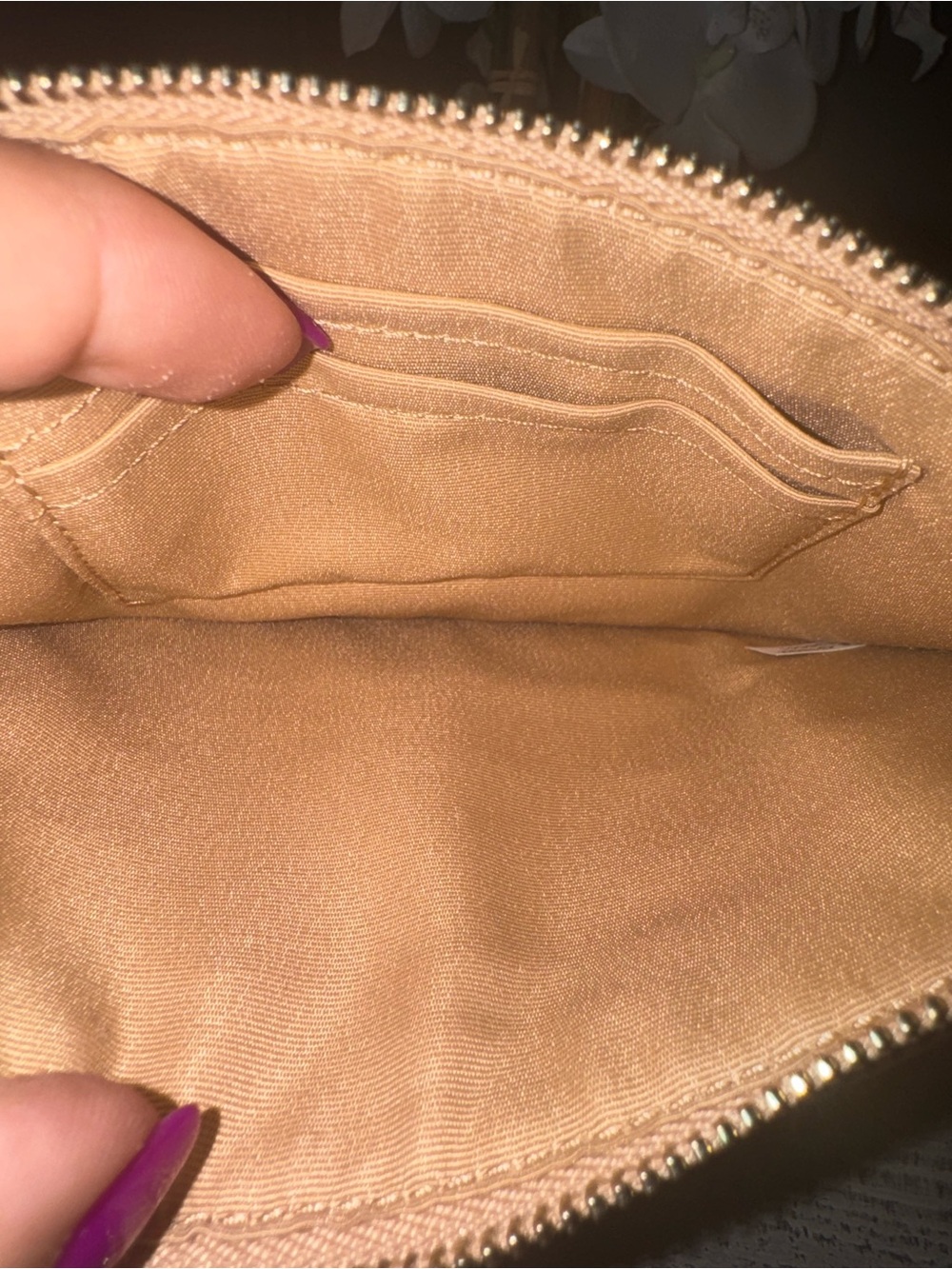 NWT Coach Gold Glitter Wristlet Pouch - STUNNING - Picture 3 of 3